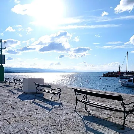 Apartment Surf By The Sea Opatija